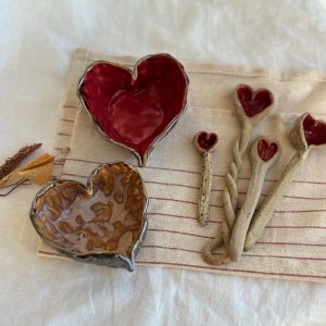 wabisabi rustic handmade stoneware heart set by keejan